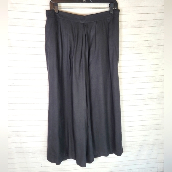 LOFT Pull On Wide Leg Culottes in Black, sz Medium - Picture 1 of 11